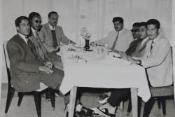 طلاب قطر في القاهرة في لقاء مع مدير المعرف 1959