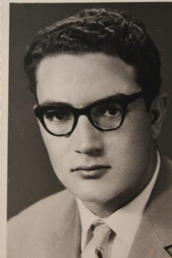  غيث سالم سيف النصر-ليبيا-زميل الدراسة الجامعي-القاهرة 1964
